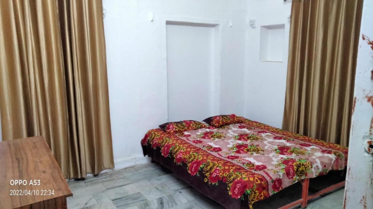 Shri Swami Sheetal Das Aashram Dharmshala Varanasi Exterior foto
